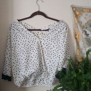 Polka dot 3/4 tassel sleeve top. Size s.